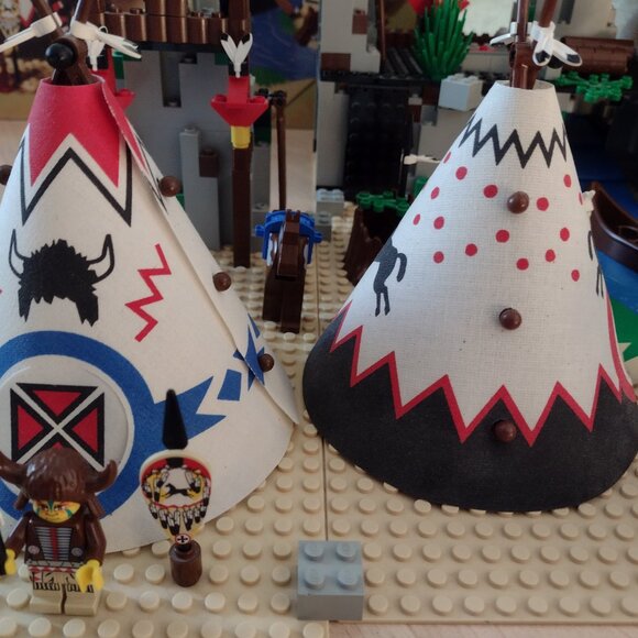 Like new large Wild West Village, 6766 - Picture 5 of 16